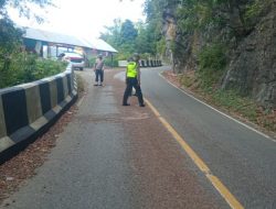 Cangkang Kelapa Sawit Tumpah Di Puncak Gurute! Truck Jasa Angkutan Mengabaikannya