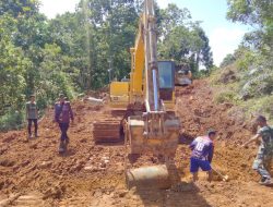 Pra TMMD Kodim 0114/Aceh Jaya Ke-114 Lakukan Pembukaan Jalan Baru Di Kecamatan Darul Hikmah