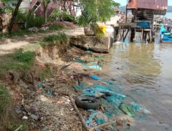 Bantaran TPI Abrasi, Warga Gampong Blang Minta Perhatian Pemerintah Untuk Perbaikan