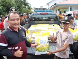 Lagi…!, Polres Aceh Barat Salurkan 100 Paket Beras Untuk Supir Angkot