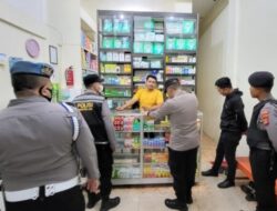 Tanggapi Edaran Pemerintah, Polres Nagan Raya Tinjau Sejumlah Apotik