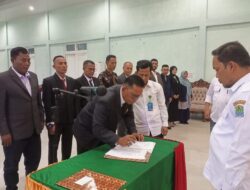 Pj Bupati Aceh Jaya Kukuhkan Pengurus BUMG Bersama Daerah