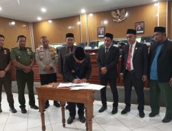 Hadiri Rapat Paripurna Pengesahan Anggaran APBK 2024, Pj Bupati Aceh Jaya Sampaikan Program Ini