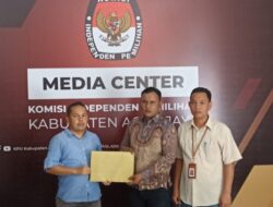 Calon Bupati Perseorangan, Pasangan H.Yusdi dan H.Syamsuddin Terima Hasil Verifikasi Faktual