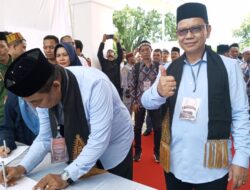 Mustafa Ib-Hanasri Resmi Mendaftar Bakal Calon Bupati dan Wakil Bupati Ke KIP Aceh Jaya