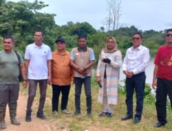 Anggota DPRK Aceh Jaya, Abdul Muthaleb Dampingi Tim Teknis Program Cetak Sawah Baru Ke Babah Krueng