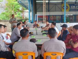 Ngopi Bareng Momen Keakraban Polisi dan Awak Media