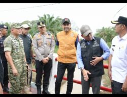 Gubernur Aceh Salurkan Bantuan dan Tinjau Kerusakan Banjir di Aceh Selatan dan Subulussalam