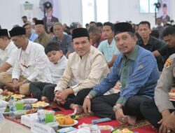Wagub Aceh Buka Puasa Bersama Korban Bencana di Huntara Pidie Jaya