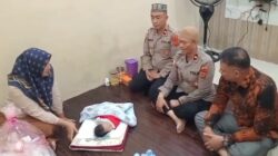 Kapolda Aceh Santuni Bayi Yang Ditemukan di Lamno