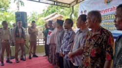 ‎Bupati Aceh Jaya Safwandi Serahkan 212 Sertifikat Redistribusi Tanah untuk Warga