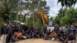 Polisi Amankan Excavator dan Tiga Terduga Pelaku Tambang Emas Ilegal di Aceh Jaya