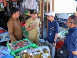 Sidak Pasar, Pemkab Aceh Barat Pantau Harga Sembako